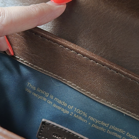 Matt and Nat organic shoulder bag - Picture 3 of 6